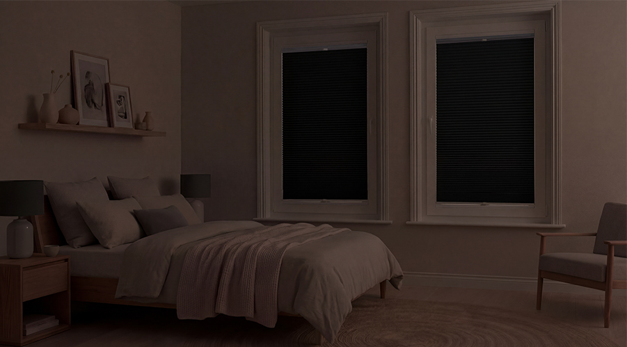 Store pliss� jour nuit en position nuit / occultant 