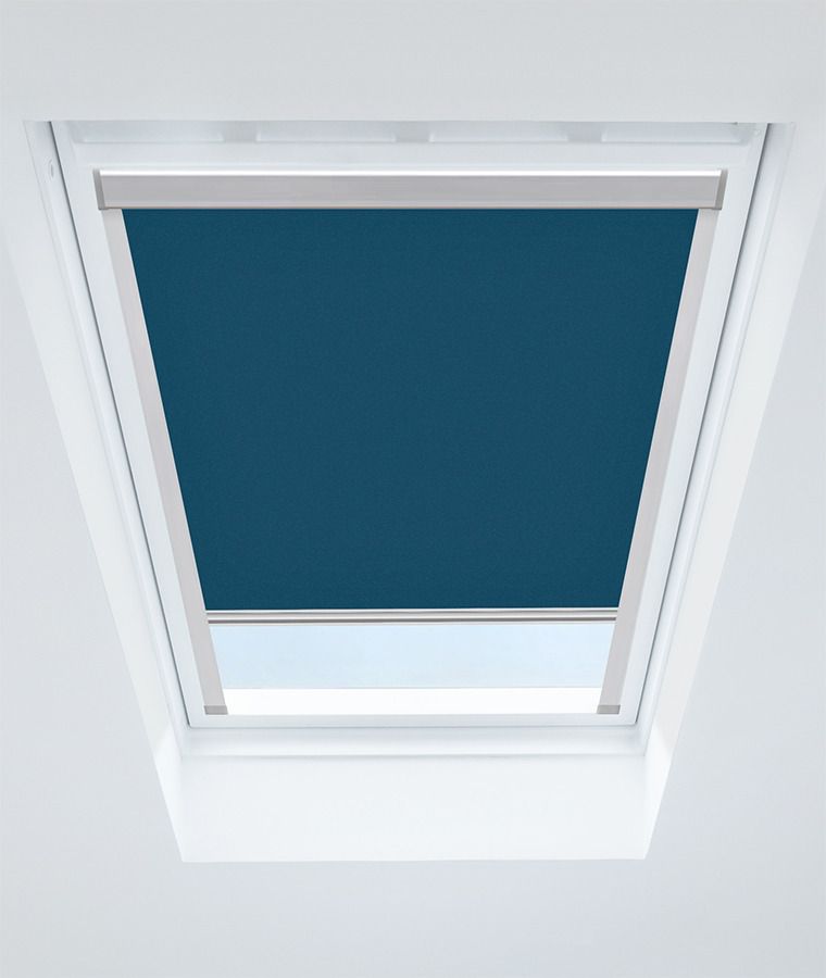 Store pour fen�tre de toit tamisant bleu p�trole