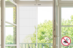Moustiquaire pour porte