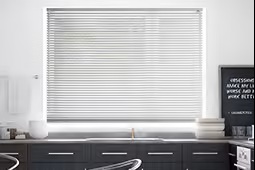 Store vnitien aluminium