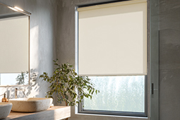 Store enrouleur tamisant